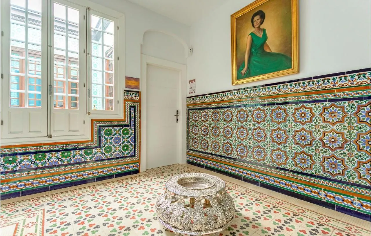 Lovely Apartment In Sevilla With Wifi