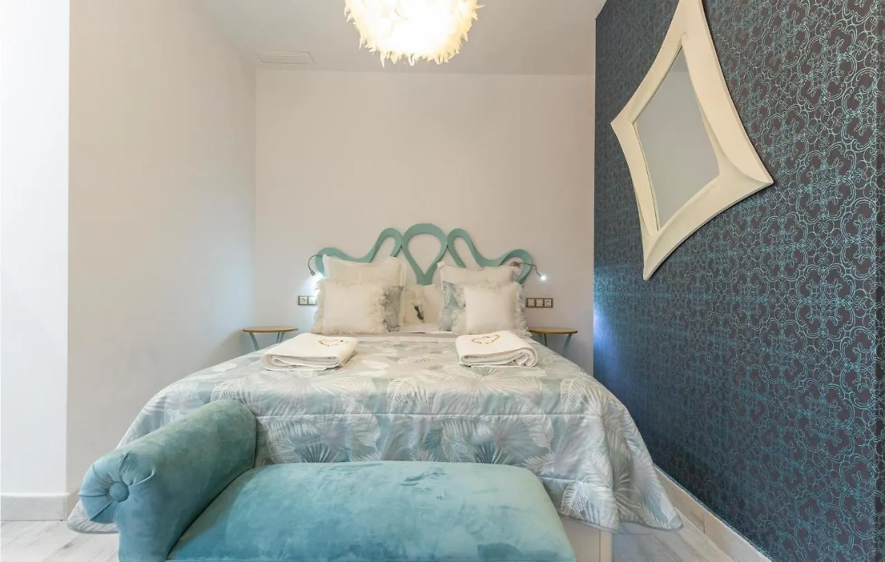 Lovely Apartment In Sevilla With Wifi 0*, إشبيلية